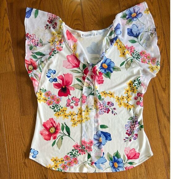 New York & Company Floral Blouse, V Tie Neck, Flutter Sleeve, size Medium - Picture 8 of 12